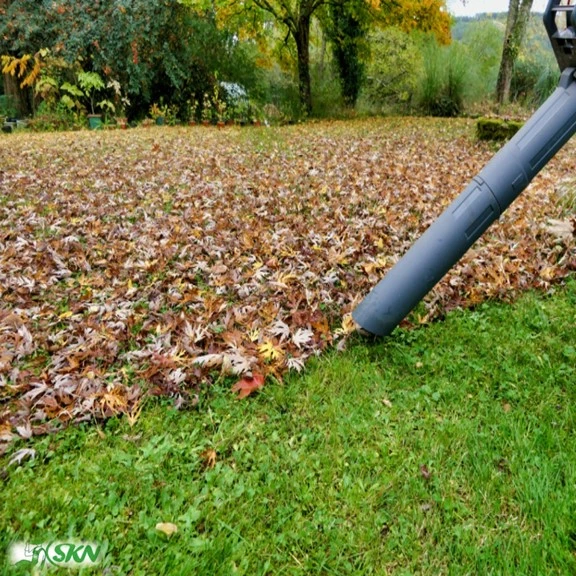 مکش برگها با دستگاه مکنده برگ leaf vacuun+ دستگاه مکنده برگ